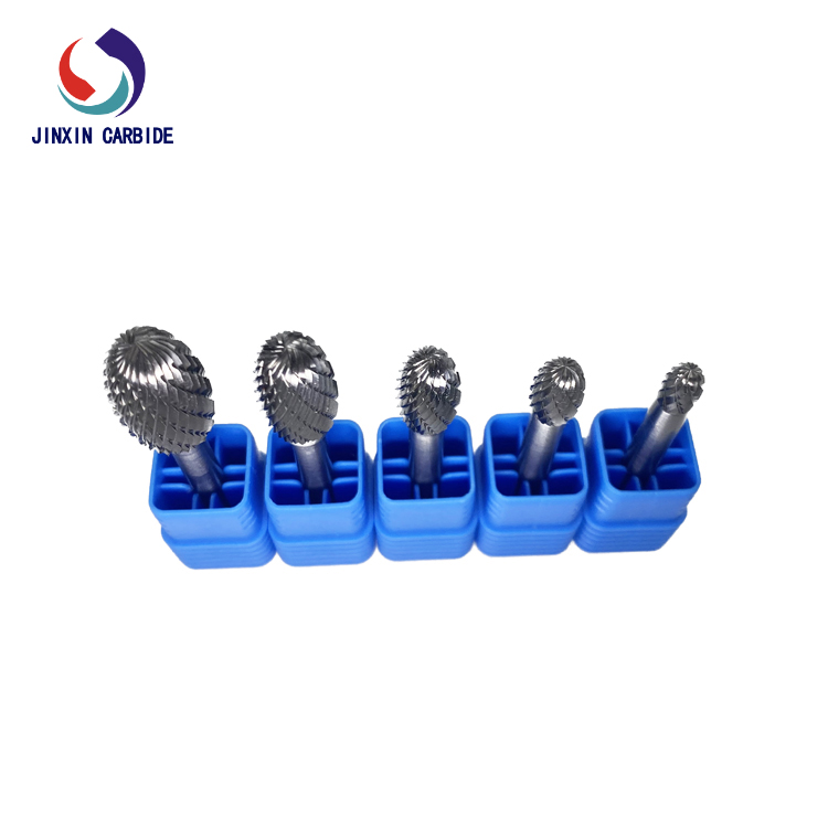 Come usare una bara in carburo in un trapano?